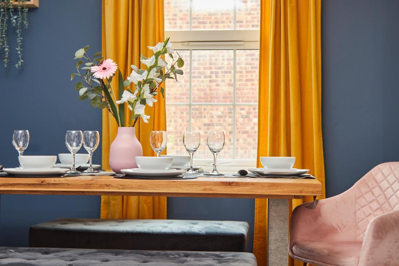 Fantastic Central Stratford Two Bedroom Apartment By Purestay Short Lets & Serviced Accommodation With Parking Ngoại thất bức ảnh